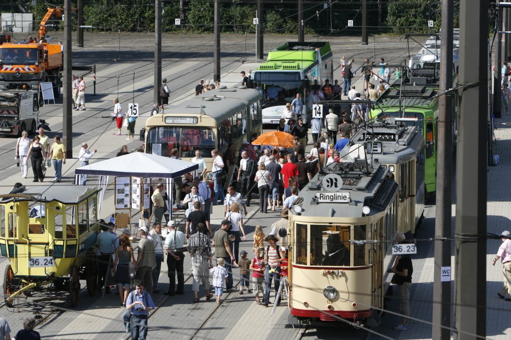 Die Üstra feiert in Hannover auf dem Glocksee Betriebshof ihren Tag der offenen Tür 2008.